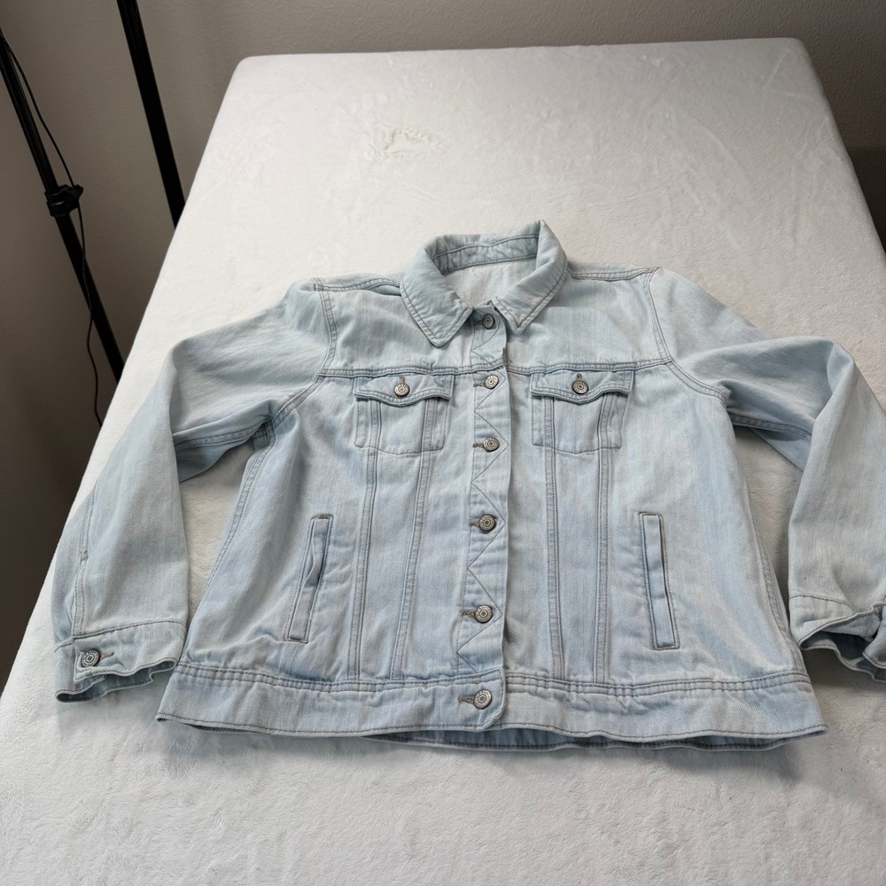 Old Navy Denim Jacket Womens XL Light‎ Wash Good Condition Classic Trucker Coat